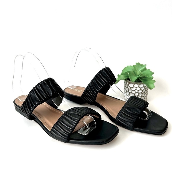 Lewit Elena Black Leather Ruched Two Strap Flap Slide Sandals Size 39 / 8 - Picture 3 of 7